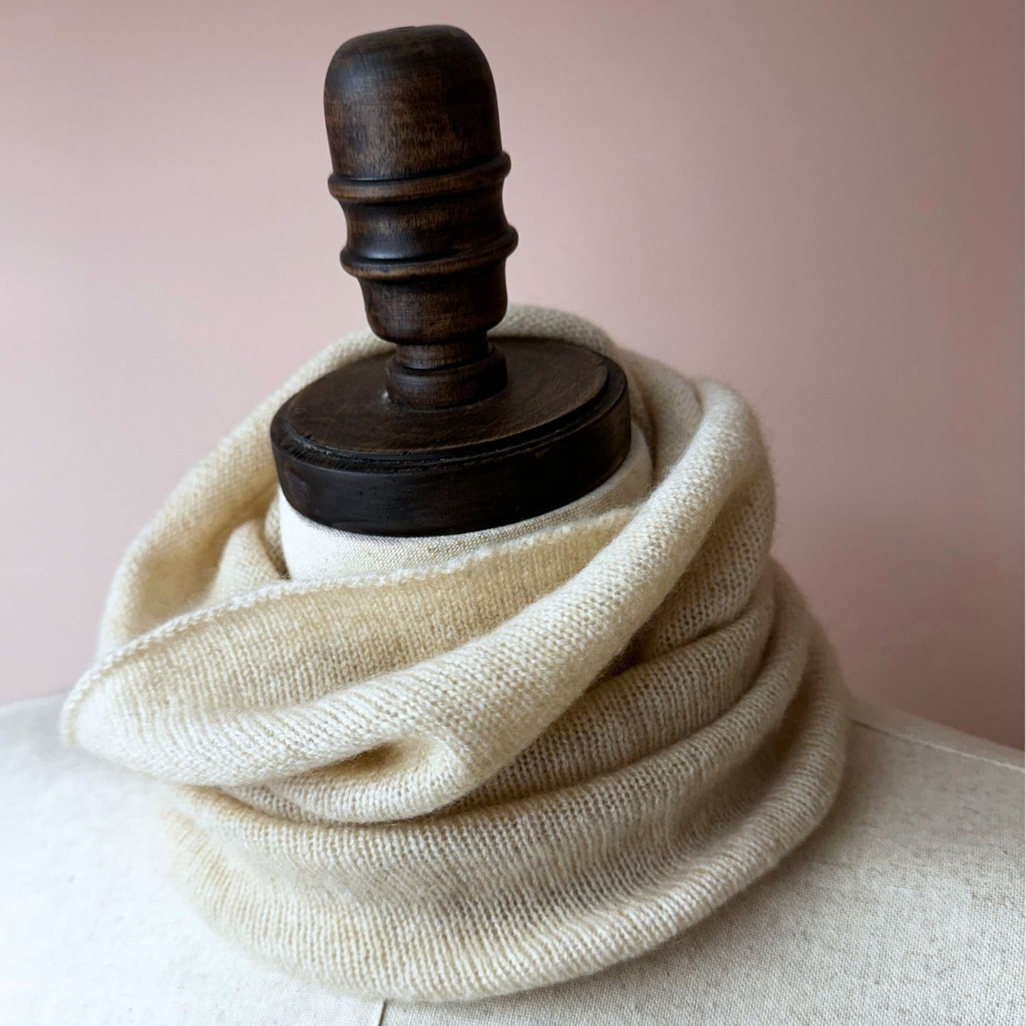 100% Cashmere knit circle scarf | Cashmere winter accessories