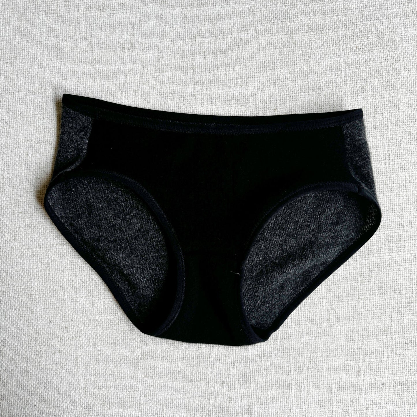 Black grey cashmer eunderwear