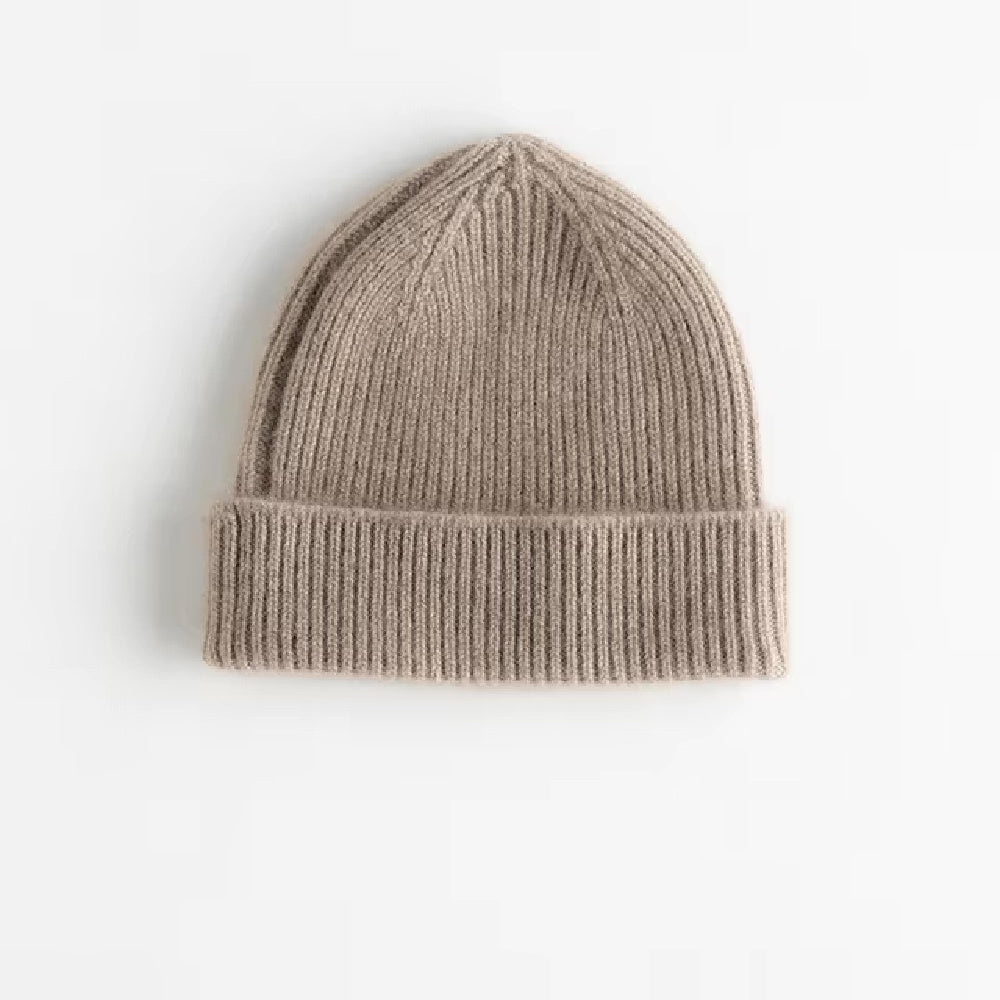 cashmere hat in taupe