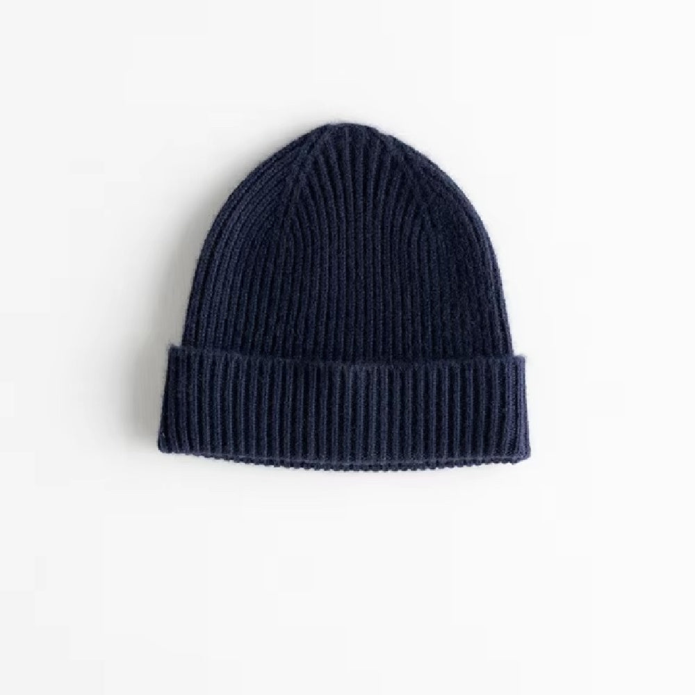 cashmere hat in navy blue
