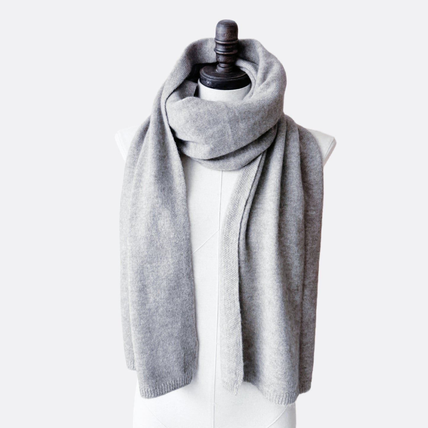 Grey Cashmere scarf | Cashmere scarves and wraps by Econica