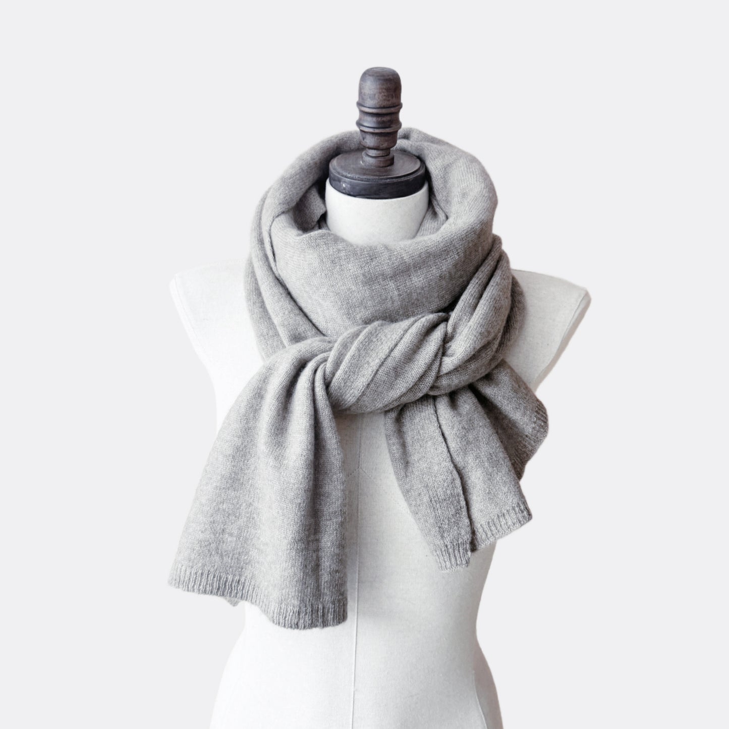 Grey Cashmere scarf | Cashmere scarves and wraps by Econica