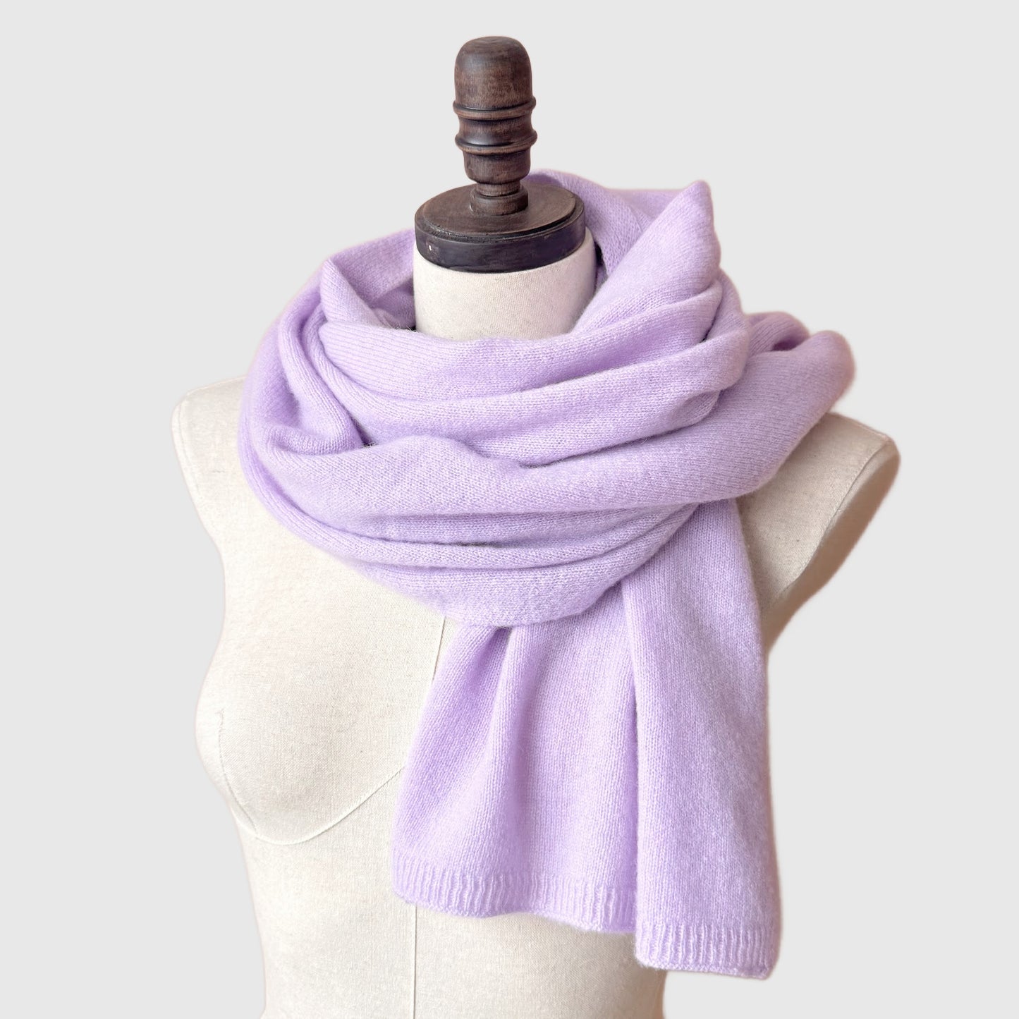 Lilac Cashmere scarf | Cashmere scarves and wraps by Econica