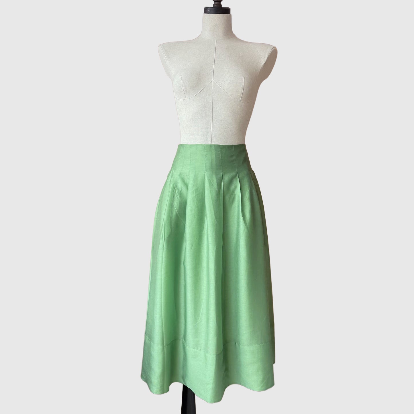 Vintage style pleated silk skirt with pockets | Summer midi skirt in natural silk