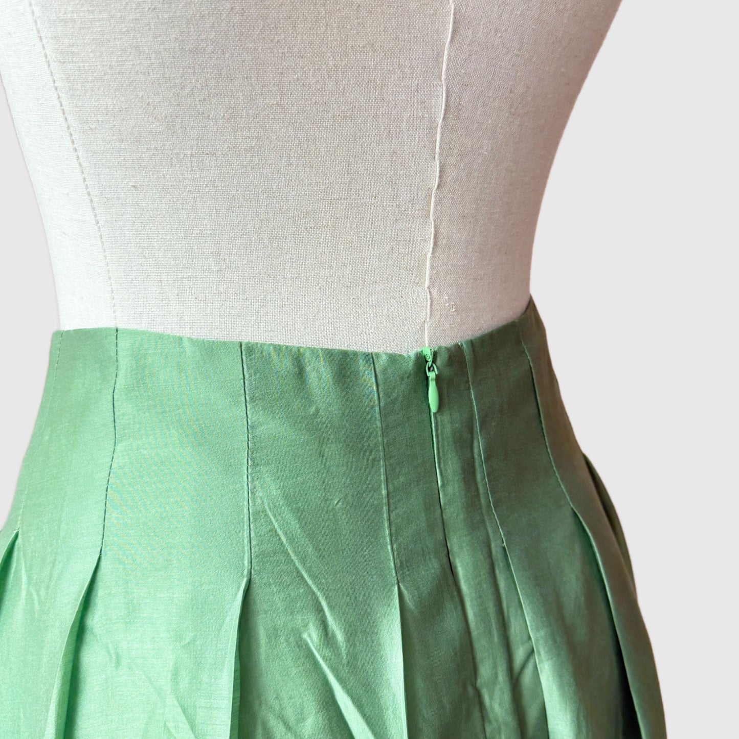 Vintage style pleated silk skirt with pockets | Summer midi skirt in natural silk