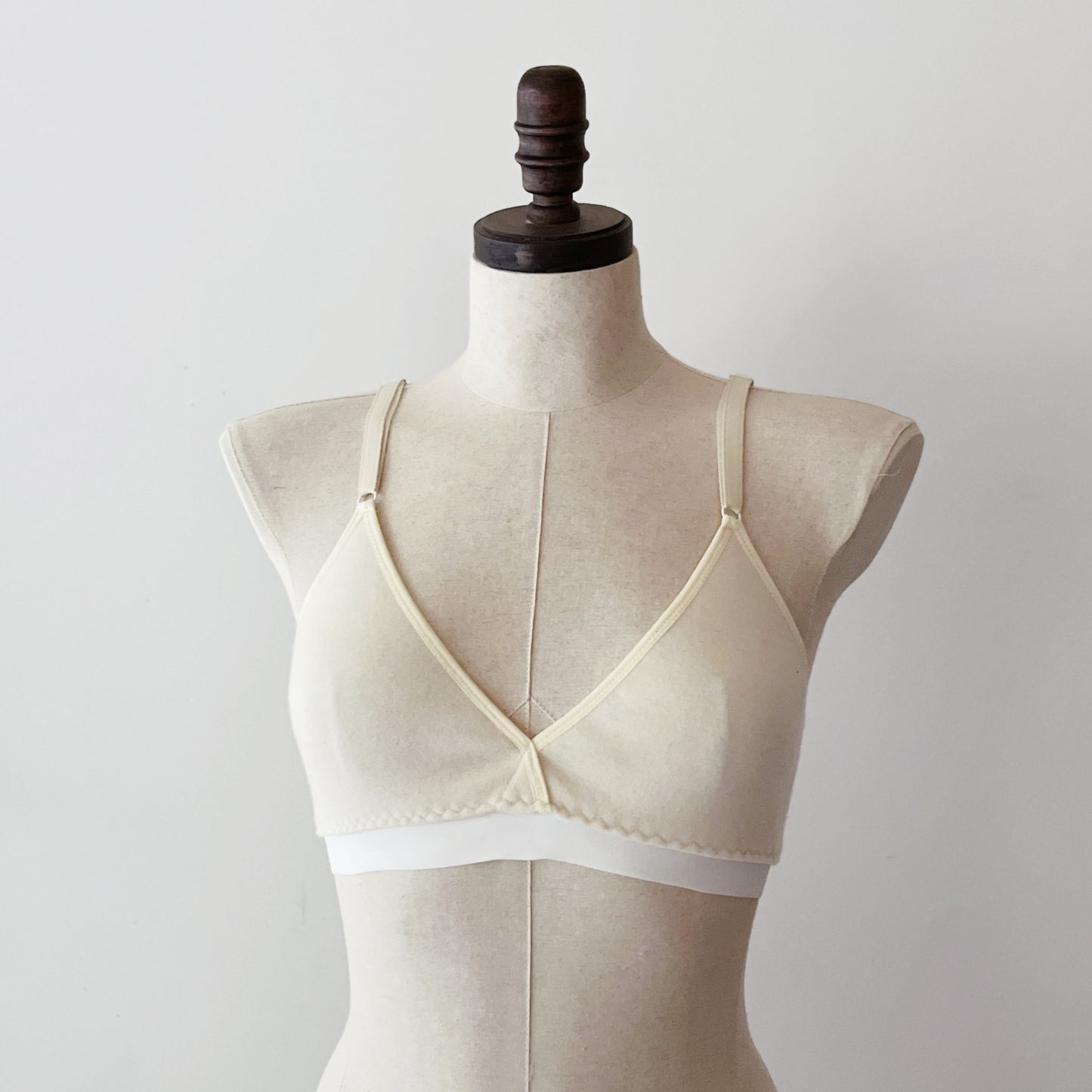 Natural wool bra