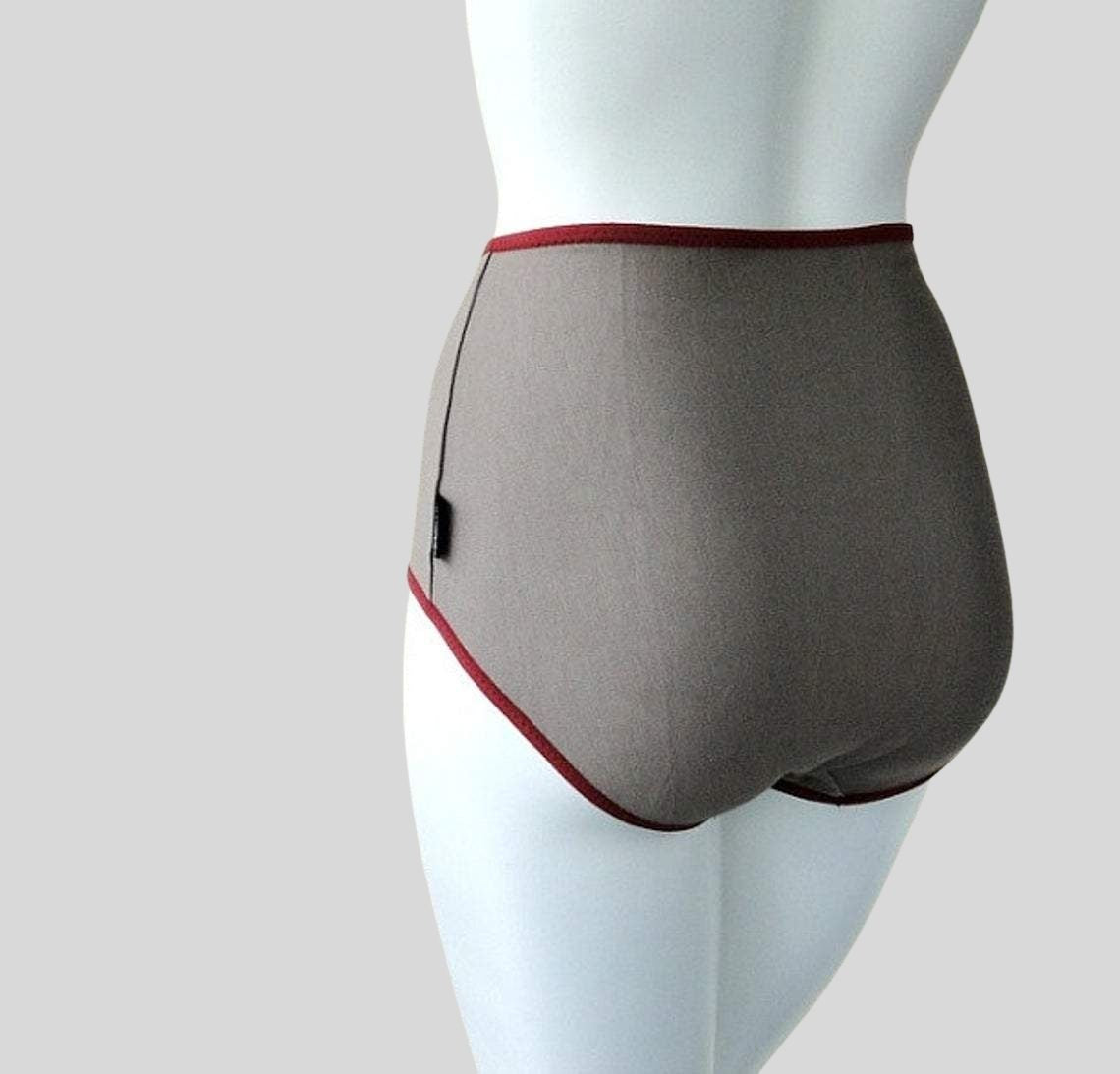 Buy best organic underwear | Made in Canada organic cotton underwear | Shop women's organic underwear from Canada | Canadian lingerie boutique