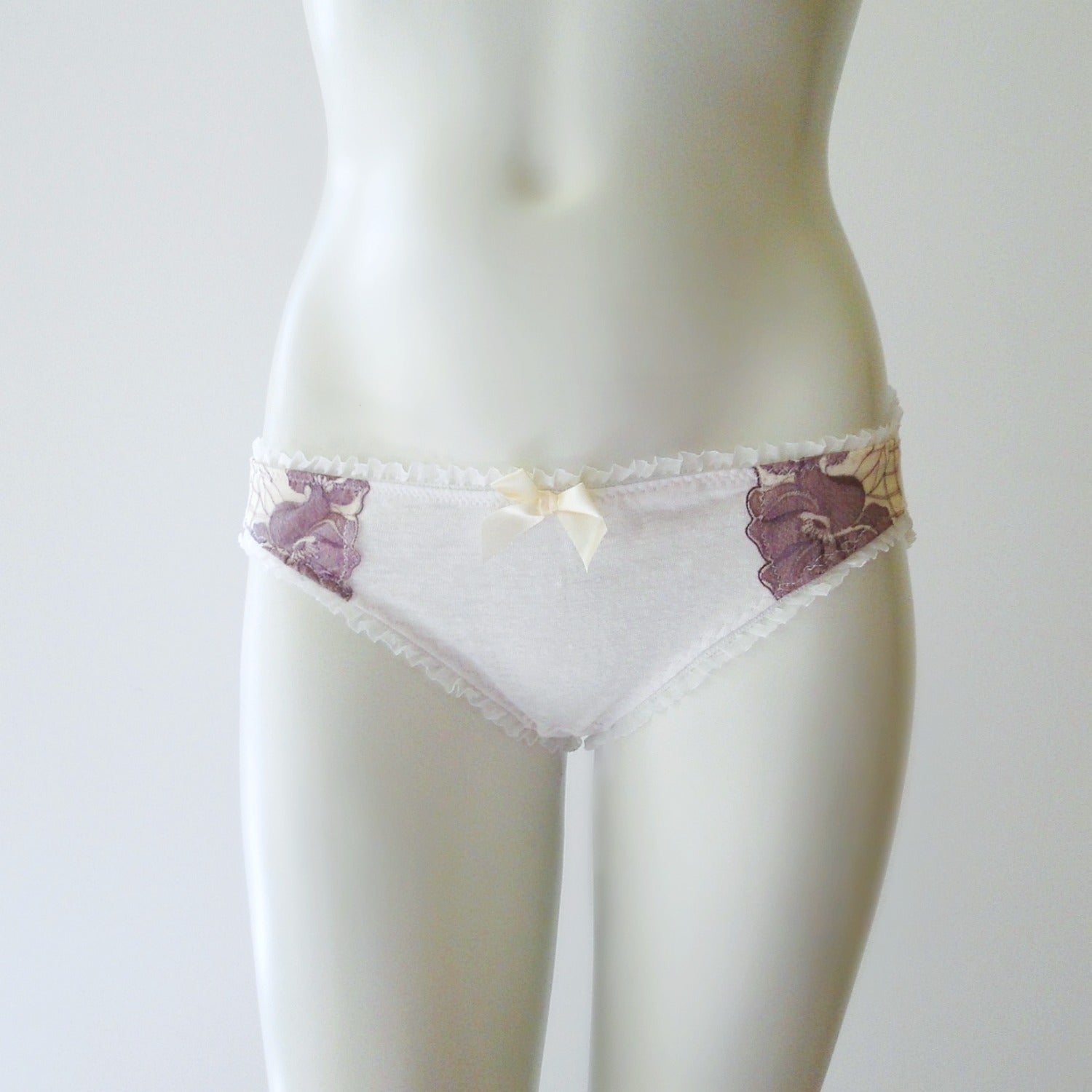 Women cloth underwear vintage style soft briefs panties nylon lacy LL size  3 pcs