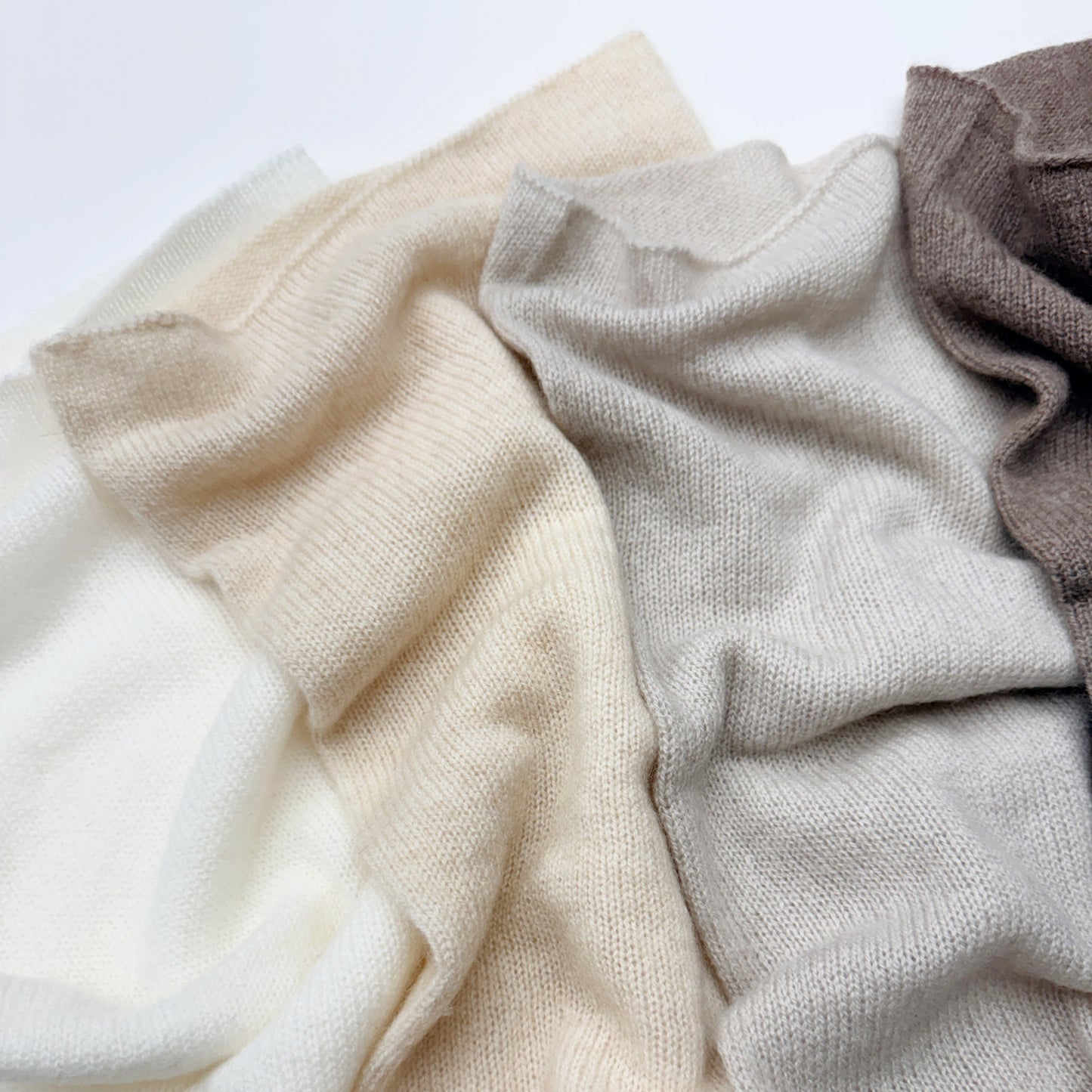 Cashmere knit neck warmer in neutral colors | Cashmere accessories by Econica