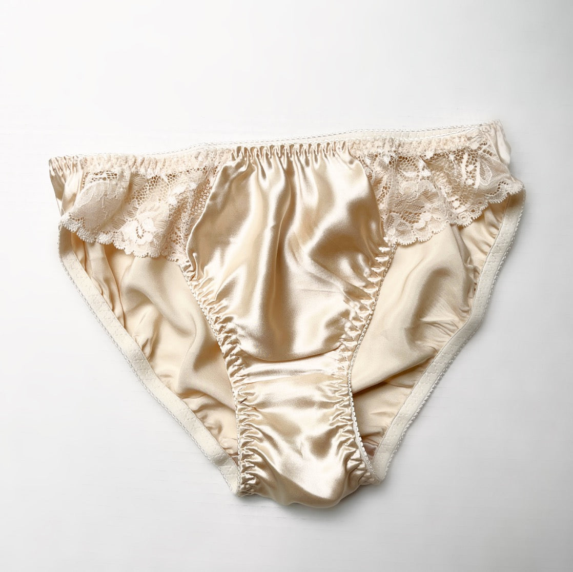 Silk bikini brief with scalloped lace