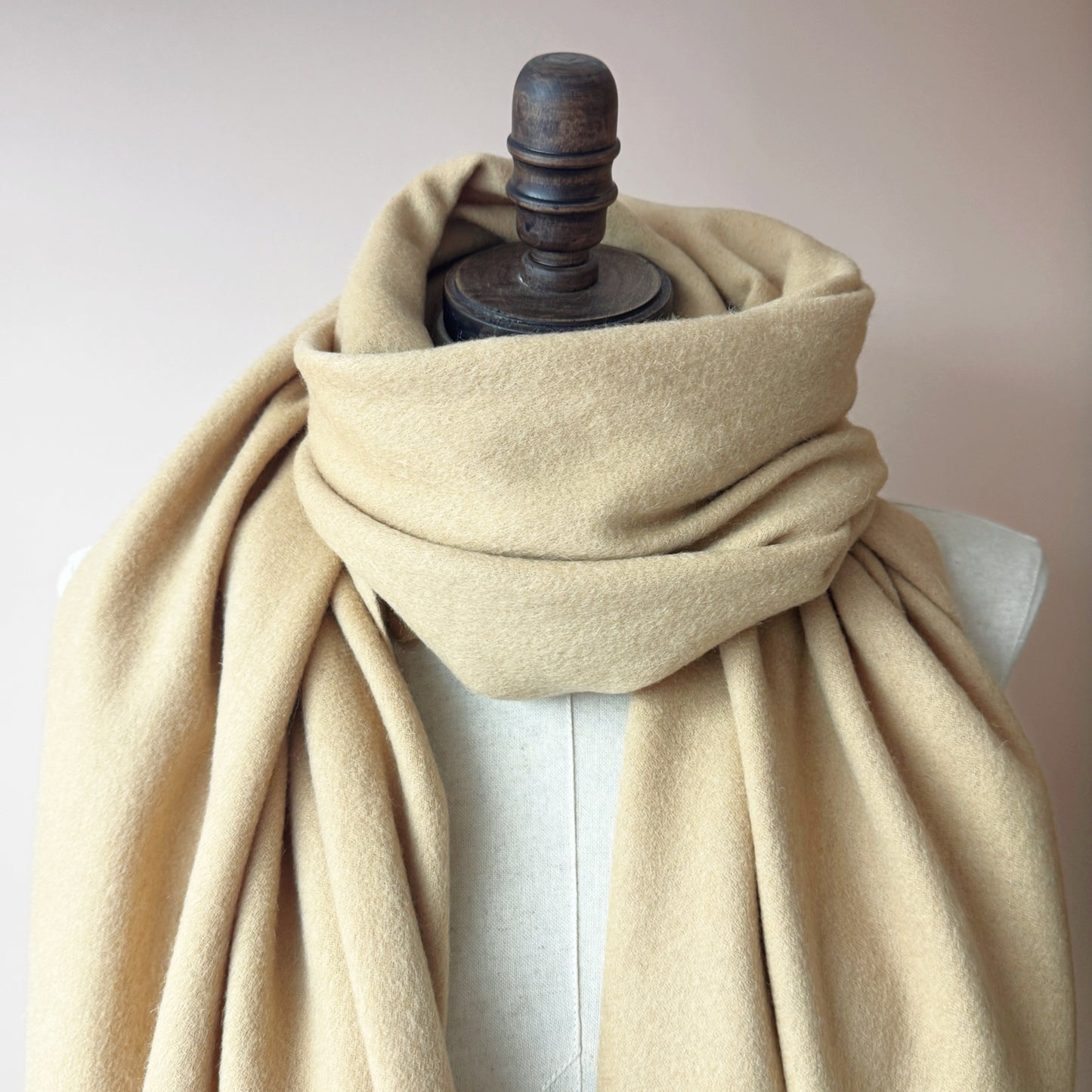 Beige Long Lambswool scarf | 16 Colors