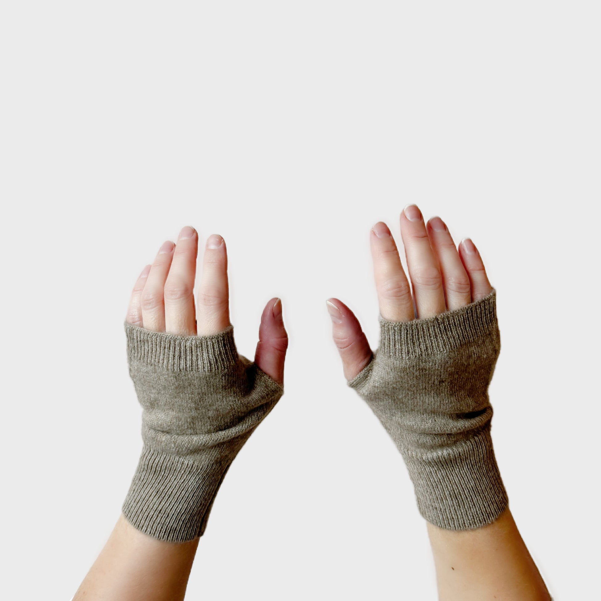 100% cashmere wrist warmers