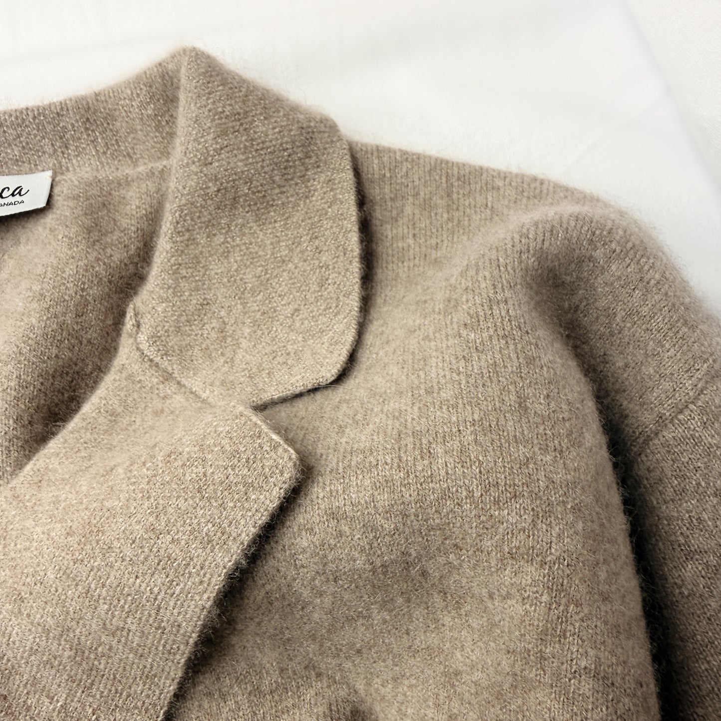 Long Cashmere Cardigan-style Jacket with pockets | Cashmere knitwear for women