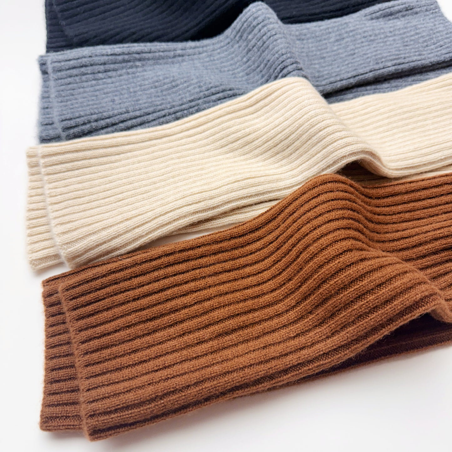 Cashmere Leg Warmers | Women’s cashmere knitwear