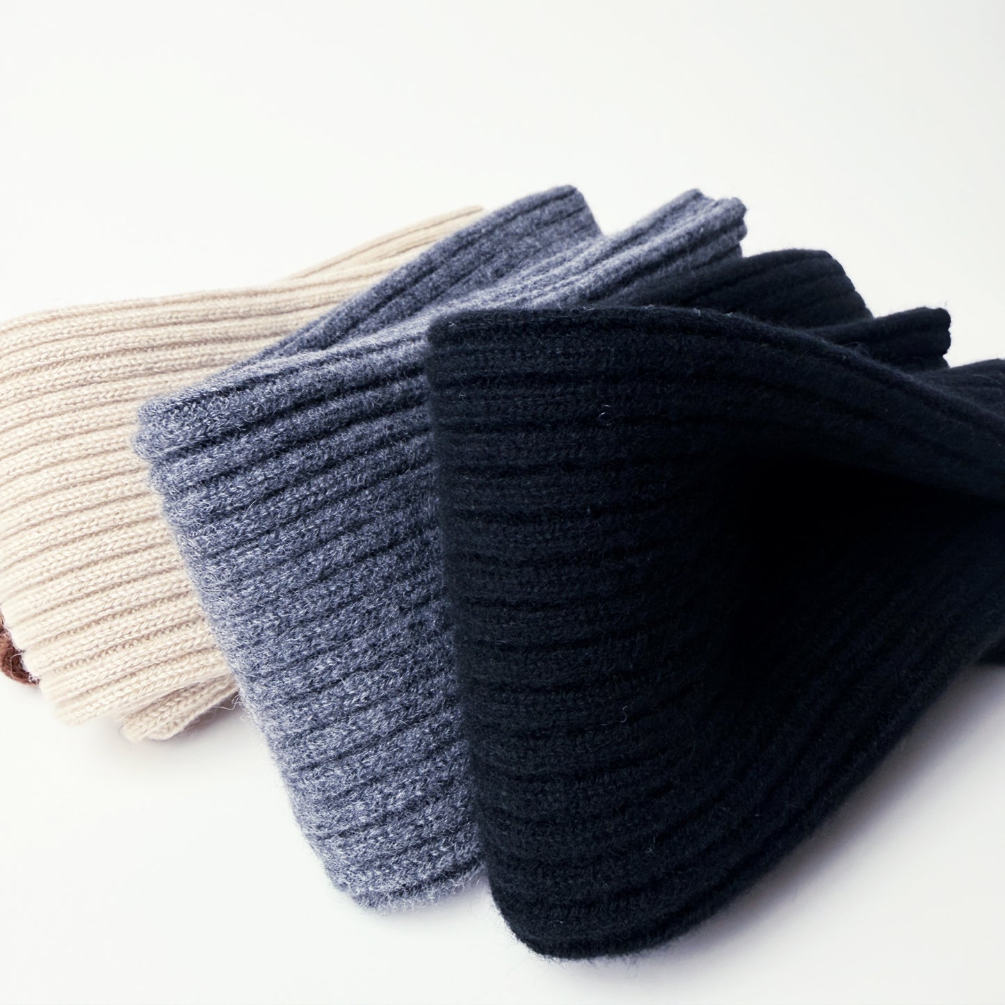 Cashmere Leg Warmers | Women’s cashmere knitwear