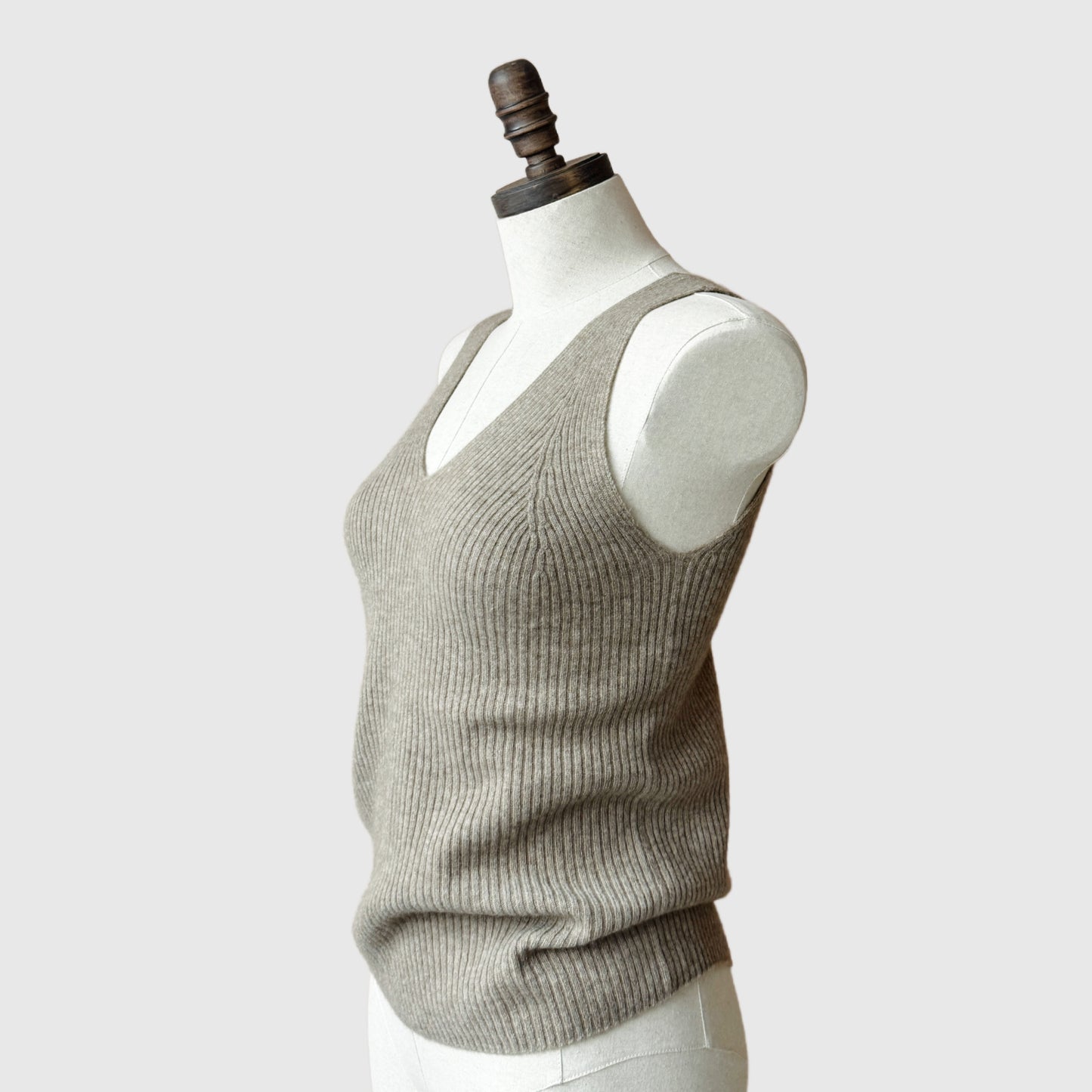 Pure Cashmere Sleeveless Top | Women’s cashmere knitwear