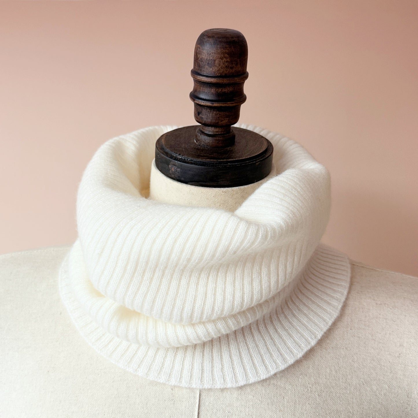 Cashmere snood neck warmer | Cashmere Infinity Scarf | 4 Colors