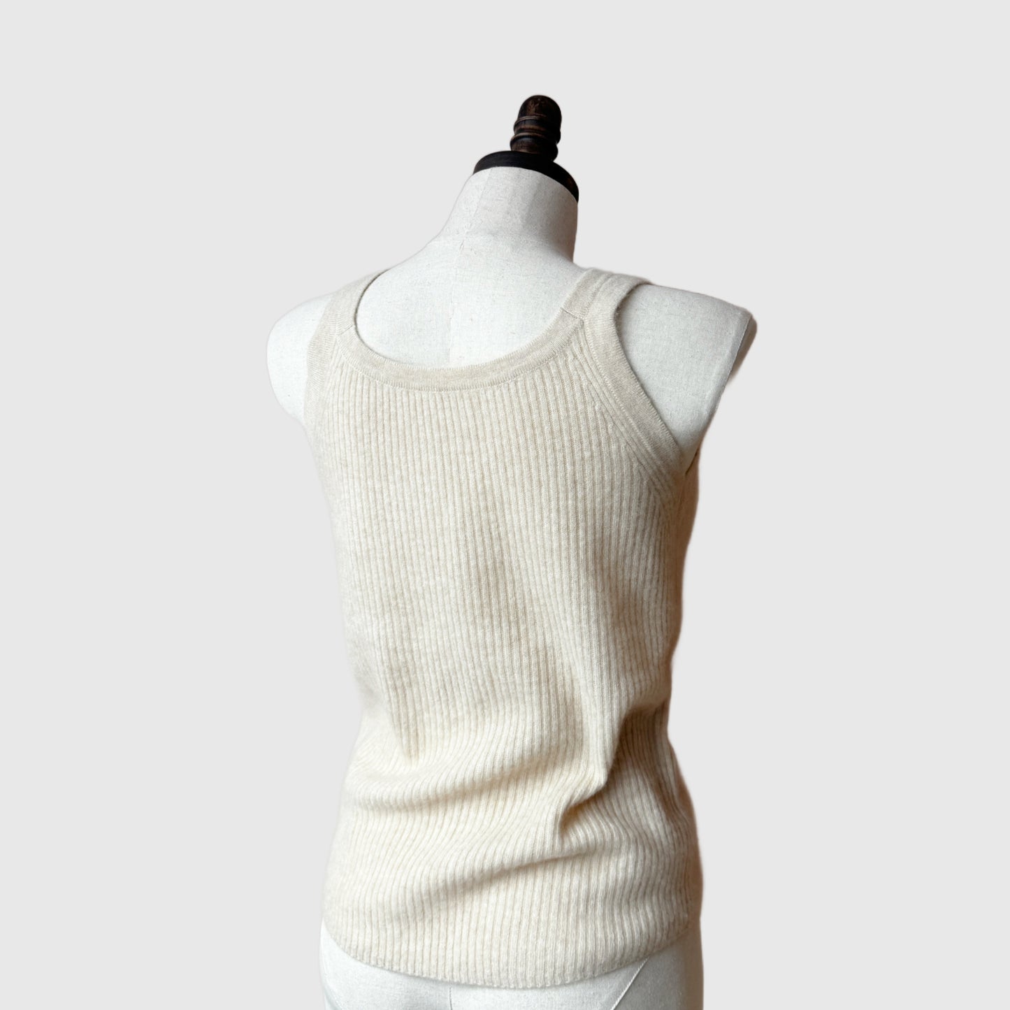 Cashmere tank top | Women’s cashmere knitwear