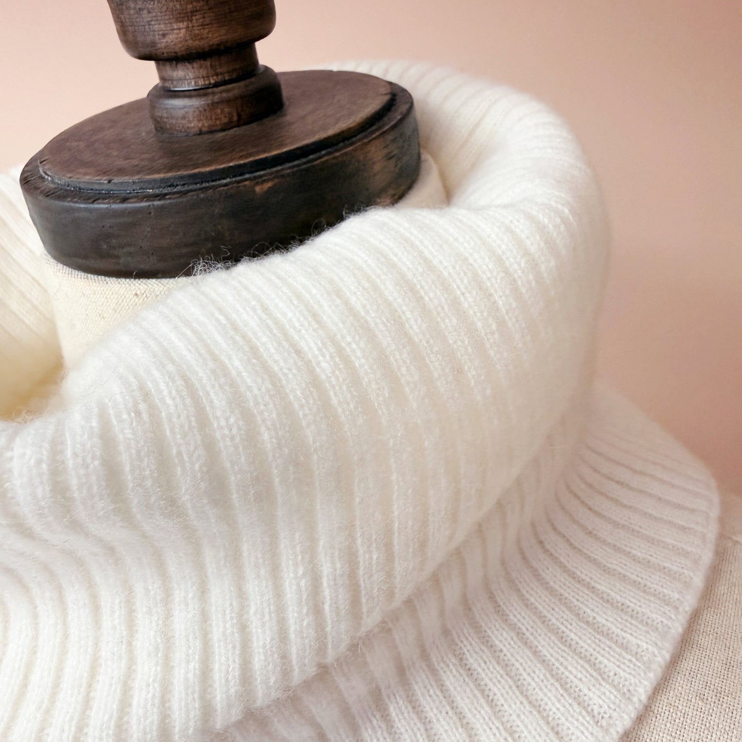 Cashmere snood neck warmer | Cashmere Infinity Scarf | 4 Colors