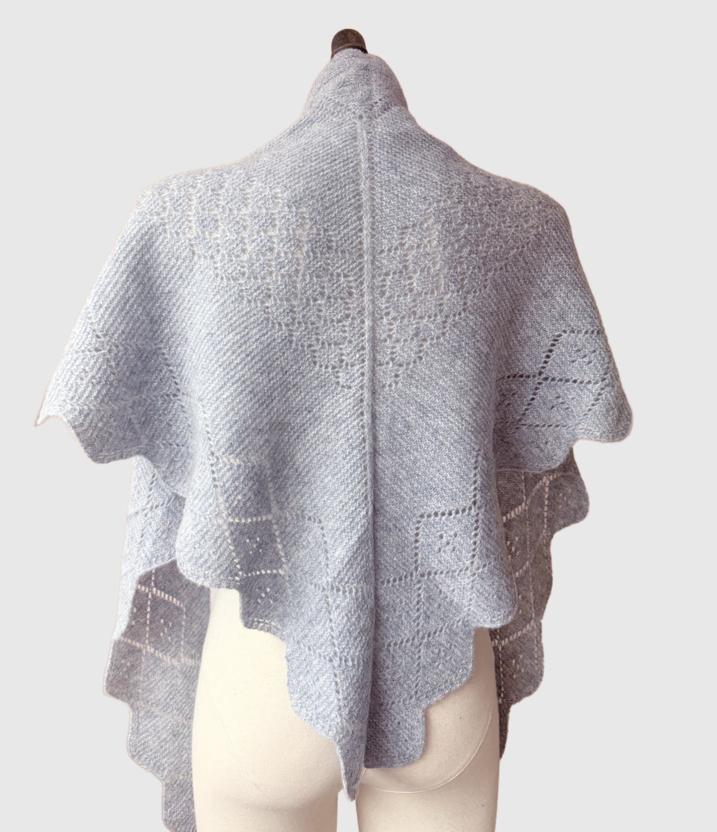 Scalloped Edge Cashmere triangle shawl | 5 Colors