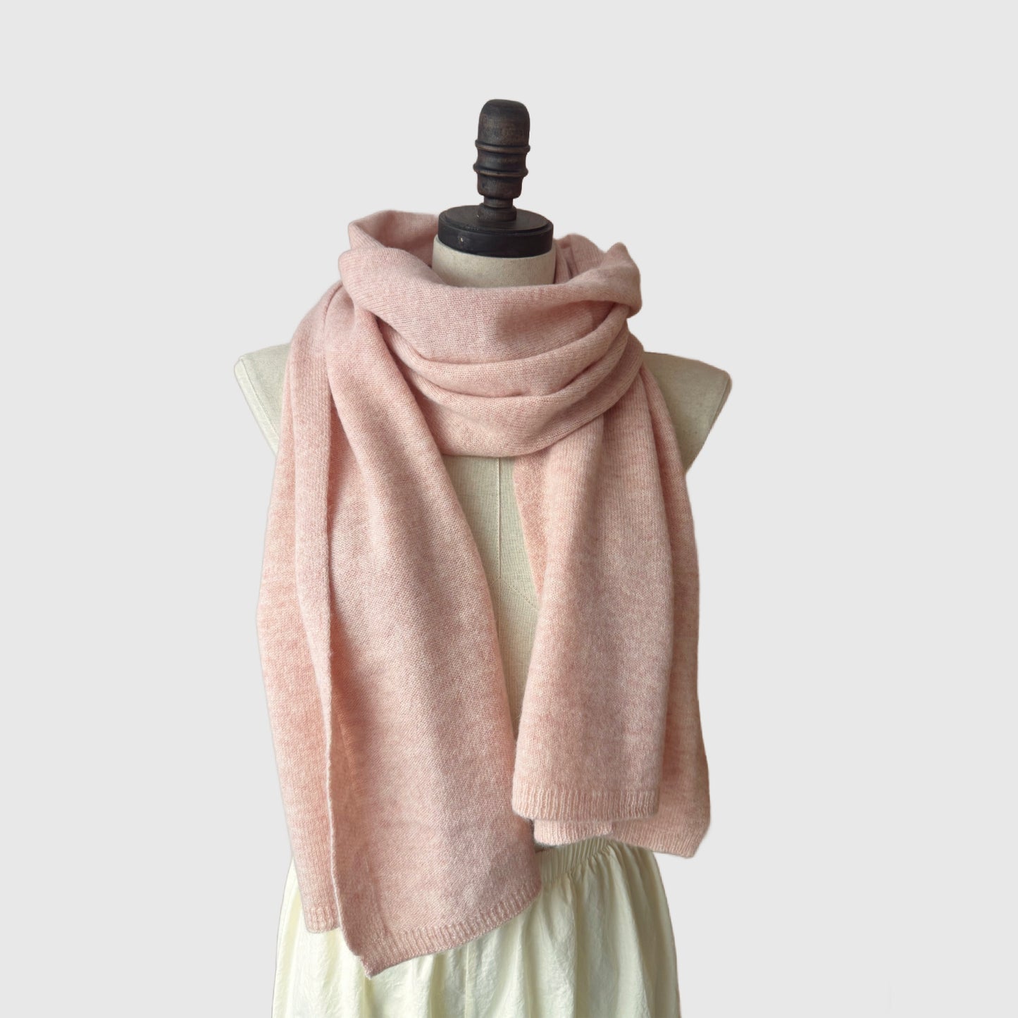 Pink Cashmere scarf | Cashmere scarves and wraps by Econica