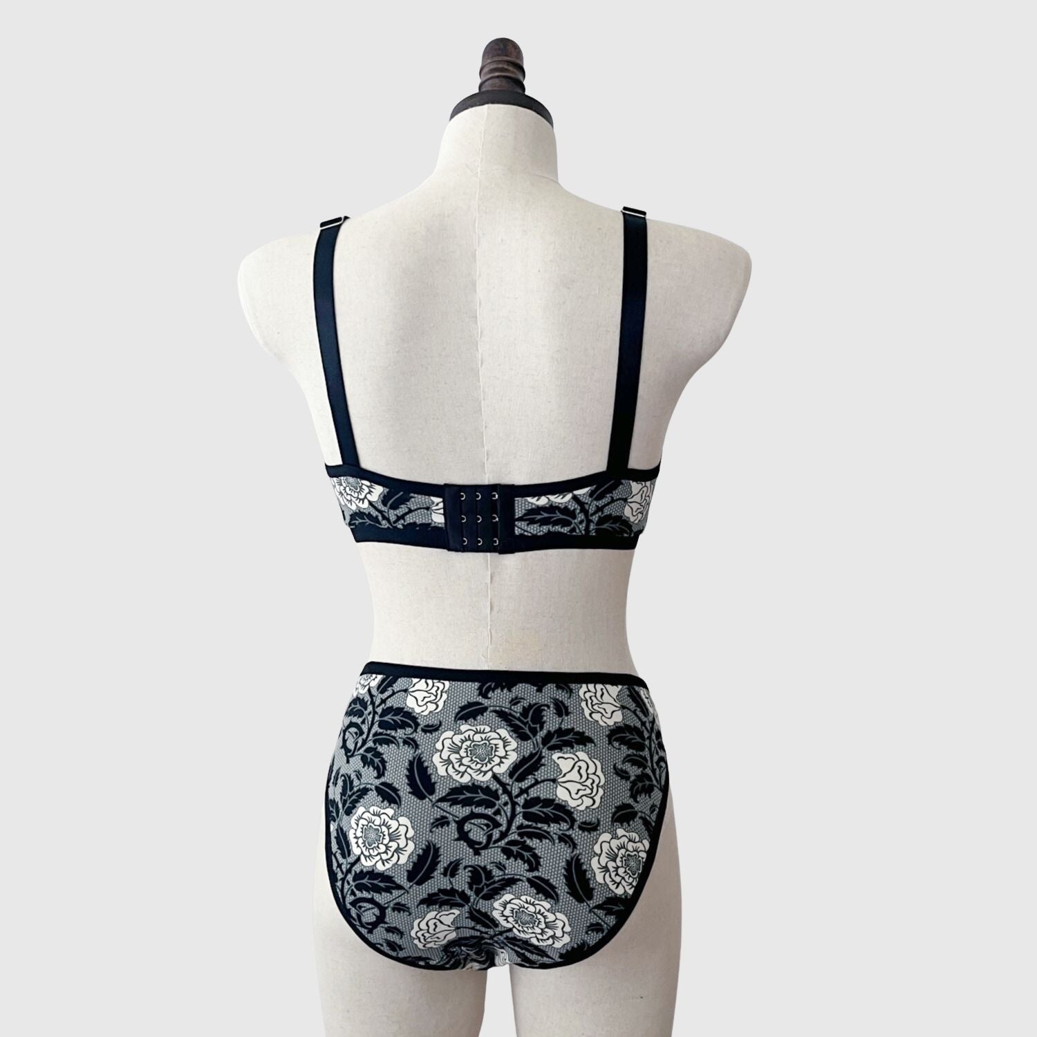 Best organic cotton bra and underwear set | Made in Canada women's lingerie and underwear shop