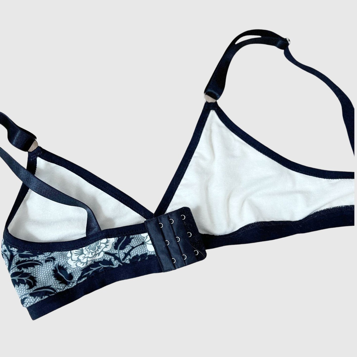 Buy Hiakan Cotton Padded Stylish Net Design Bra Panty Set,SIZE-30 at