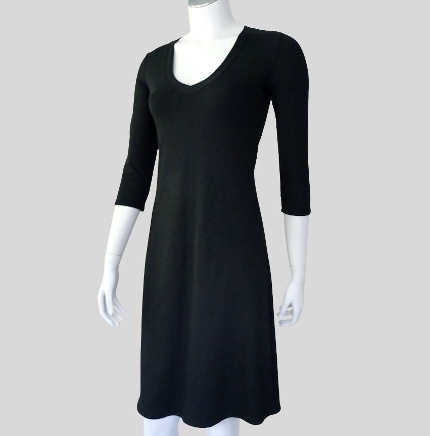 Long black a-line dress | Organic a-line dresses Canada | Made in Canada cotton dresses for women | Econica  