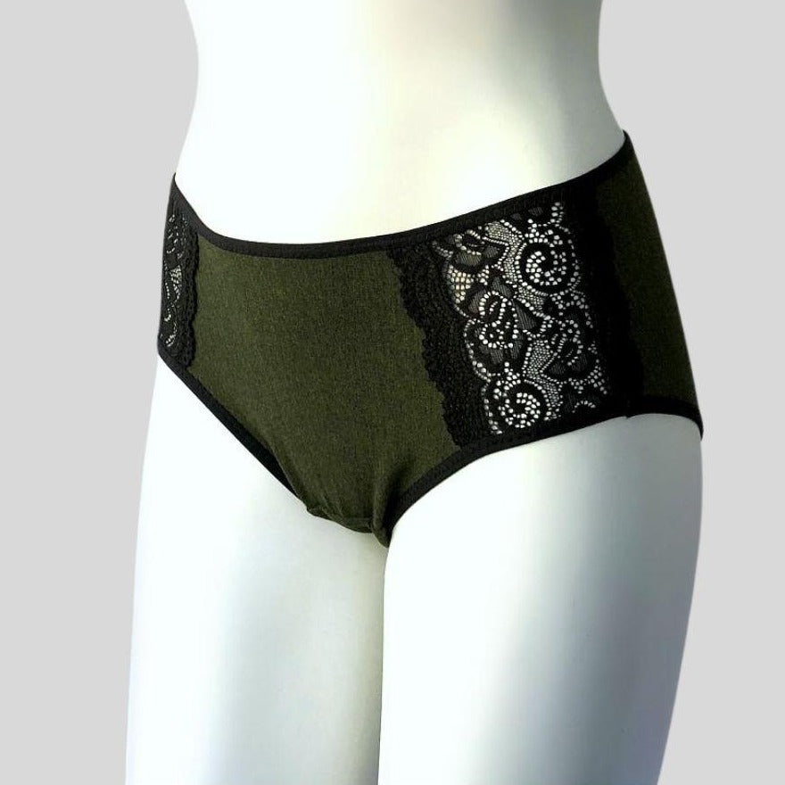 Black Scalloped lace cotton panties | Women's organic cotton panties set for women. Buy Canadian made lingerie | Shop organic women's underwear and bras from Canada | Made in Canada women's clothing and underwear | Econica