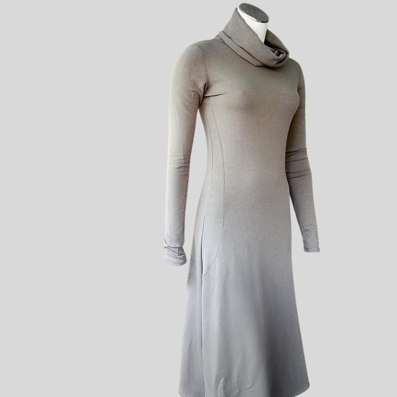 Buy Made in Canada long grey dress | Shop organic cotton dresses | Econica 