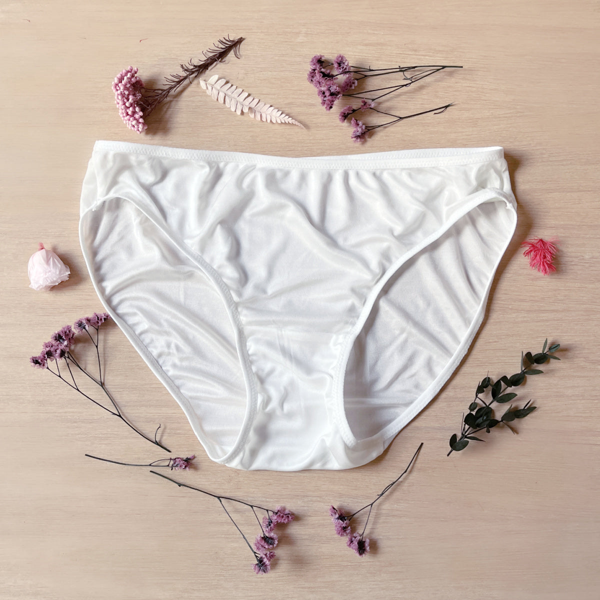 Fashion Women's Seamless Panties Silk Underwear Soft Briefs For Women White